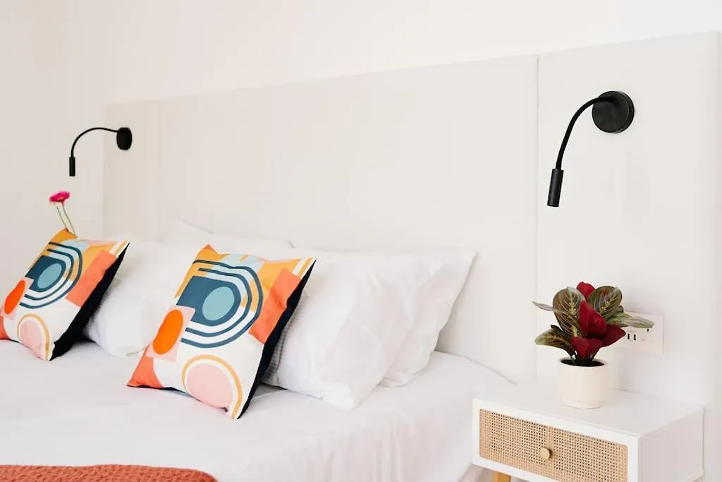 Sliema Mainstreet Designer Suite 12 With Shared Rooftop Pool And Bbq Apartment