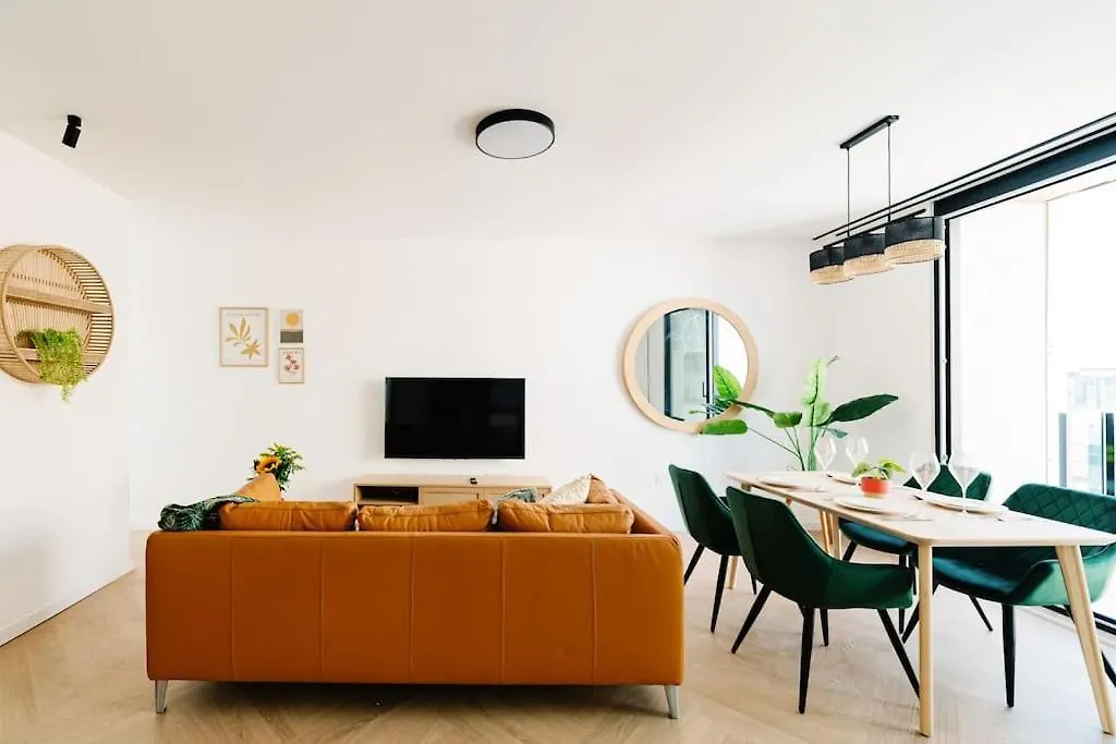 Sliema Mainstreet Designer Suite 12 With Shared Rooftop Pool And Bbq Apartment